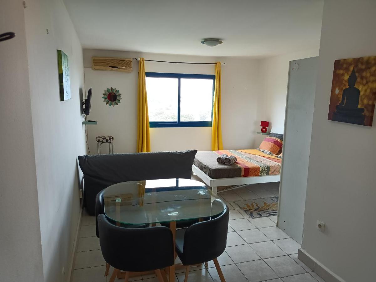 Entre Mer Et Montagne, Appartement Climatise, Vue Mer, Wifi Sainte-Marie Ngoại thất bức ảnh