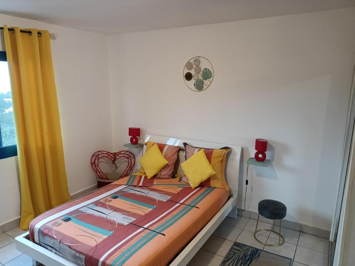 Entre Mer Et Montagne, Appartement Climatise, Vue Mer, Wifi Sainte-Marie Ngoại thất bức ảnh